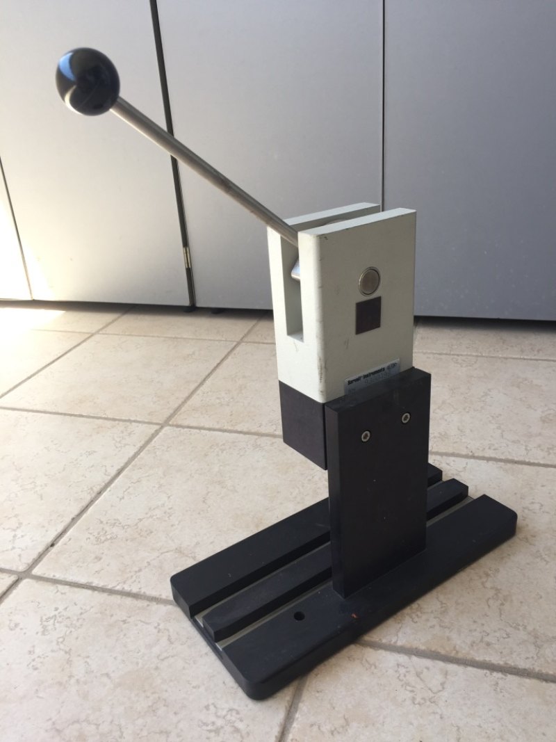 SISTEMA DI CHIUSURA TUBI SORVALL INSTRUMENTS – MOD. ULTRACRIMP