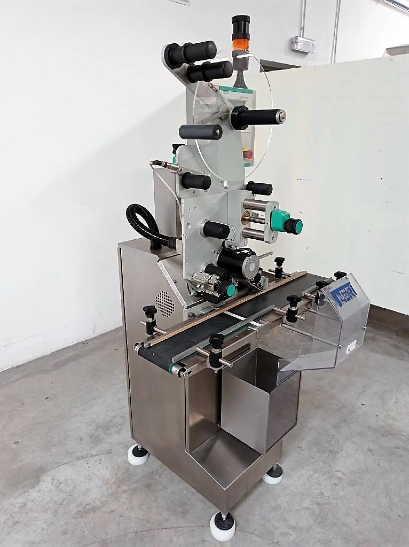ETICHETTATRICE – NERI – MOD. SL 300 V - 3