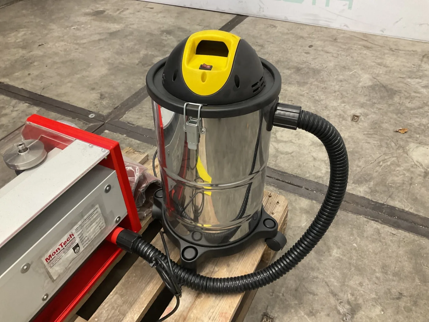 MonTech Abrasion tester ABR 3000 - Viscosity test machine - 6