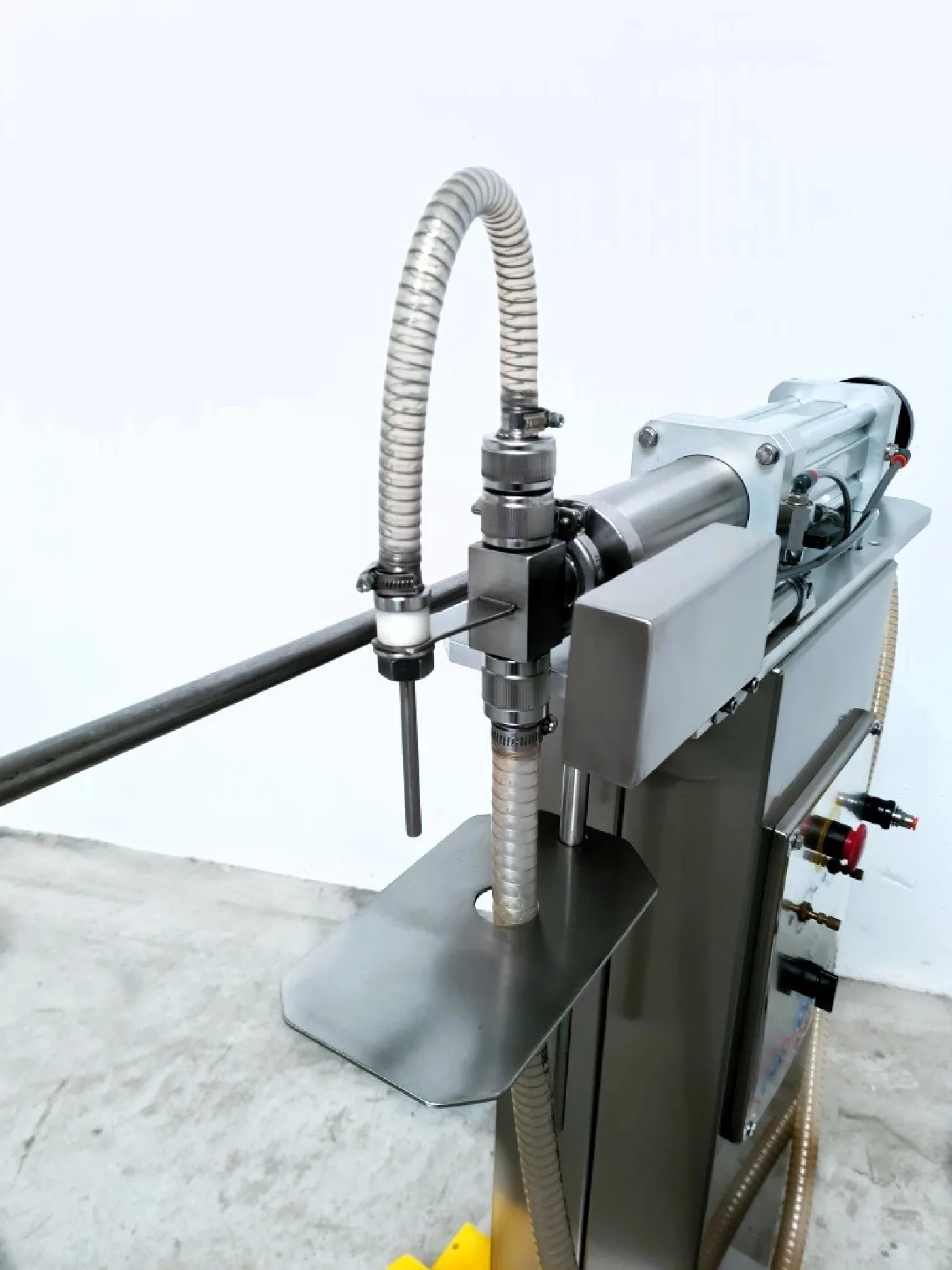 DOSATRICE PER LIQUIDI – OMAS – MOD. DVPC 1000 - 3