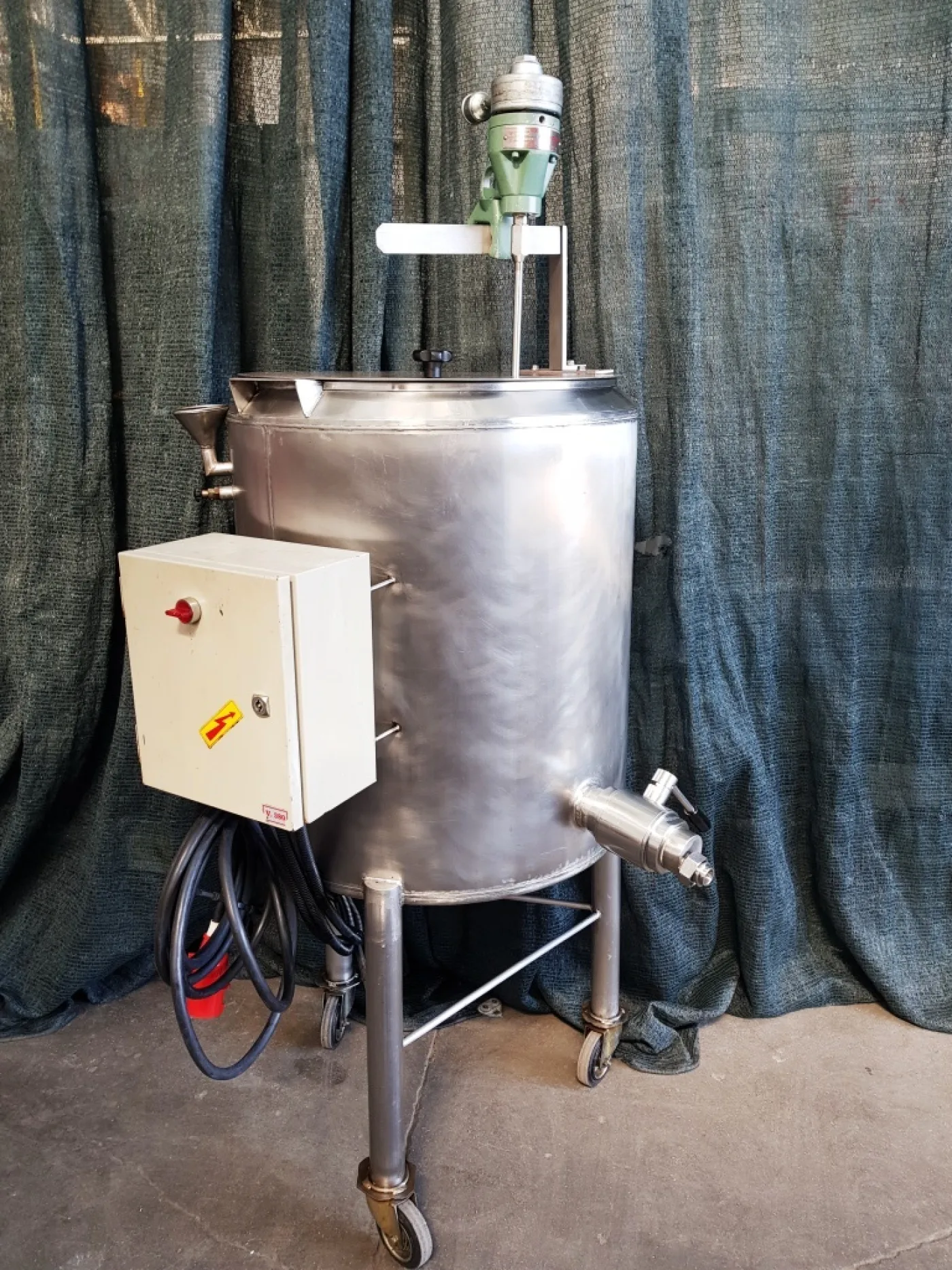 DISSOLUTORE RISCALDATO – MOD. 135 L - 1