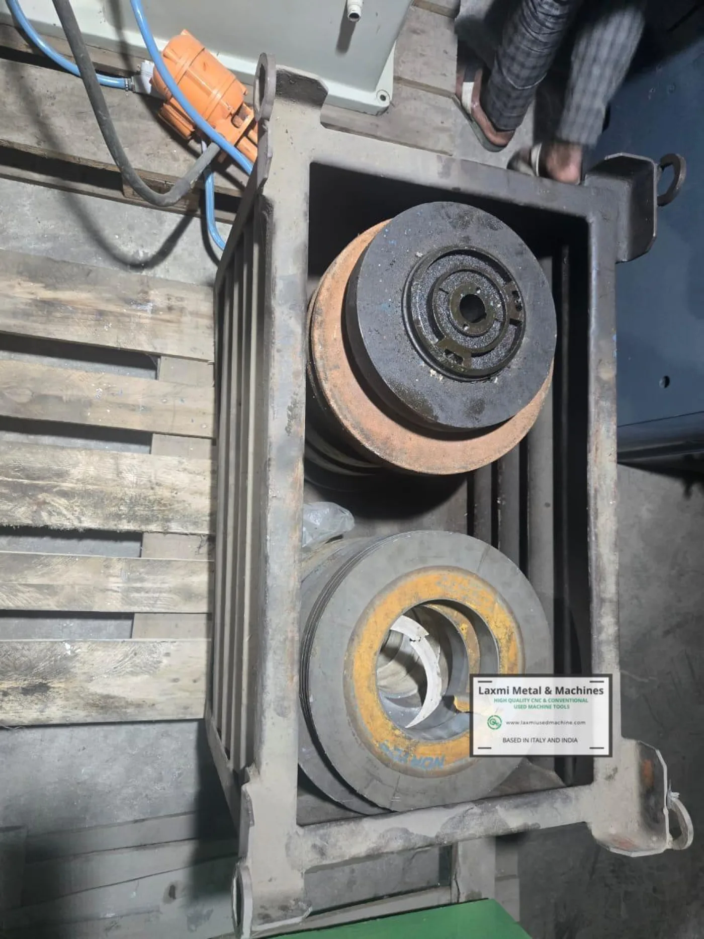 CYLINDRICAL GRINDER, CHURCHILL - 215 X 2000 - Laxmi Metal & Machines, Rohtak - 4