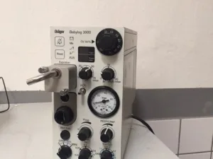 Dräger Babylog 2000 Beatmungsgerät für Kinder