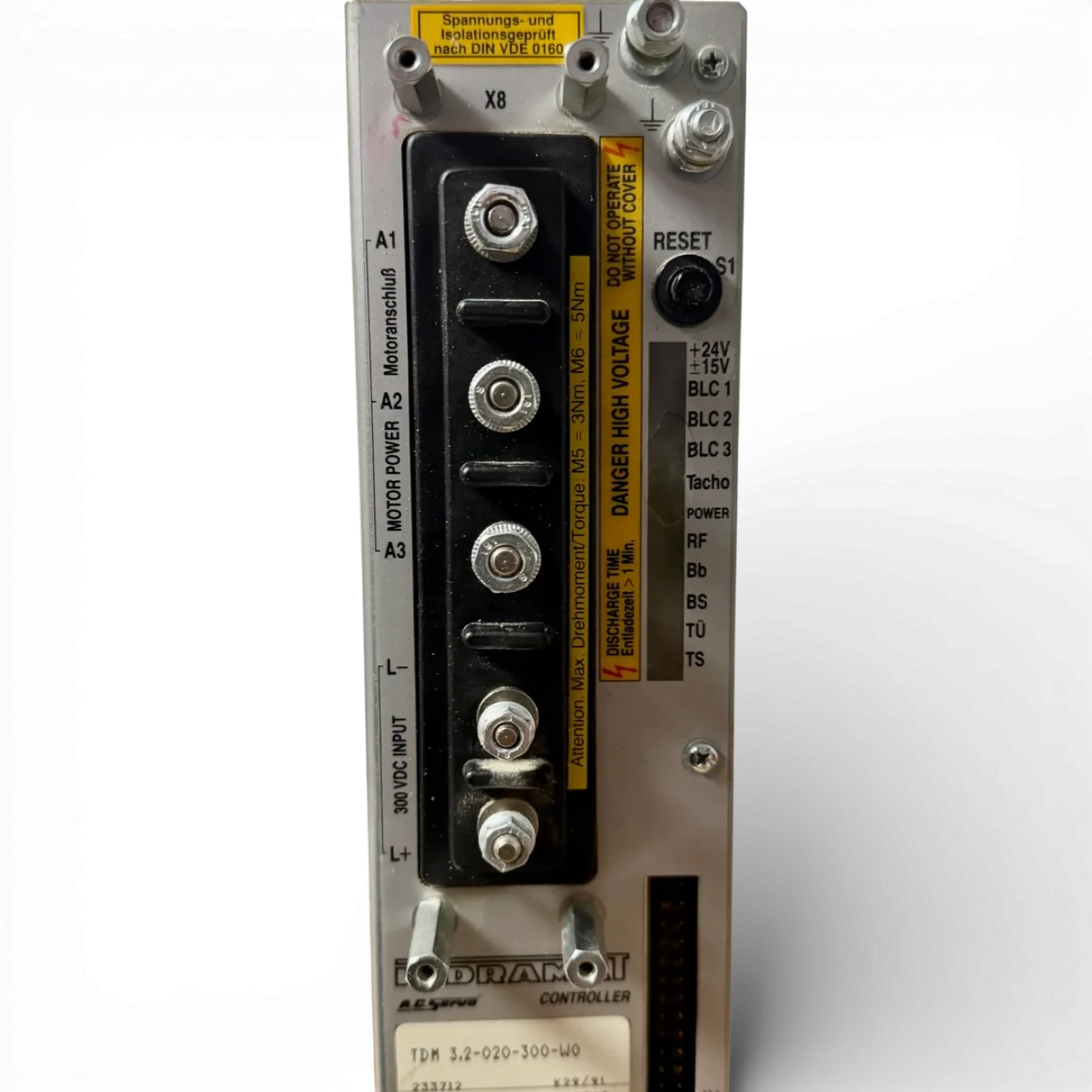 Indramat AC Servo Controller TDM 3.2 020 300 W0 Art Nr TDM 3.2 020 300 W0 (servo drive, controller) aus IMA Bearbeitungszentrum Art.-Nr. 233712 - 7