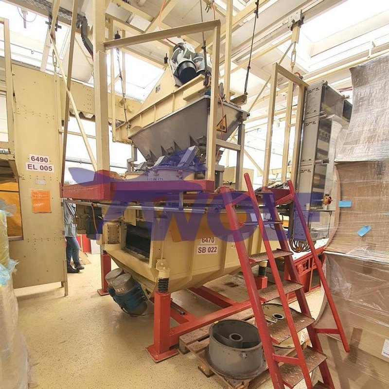 Mandel-Hobelmaschine BAUERMEISTER - mit 5 Köpfen Type MHO-22 in einem Gestell.