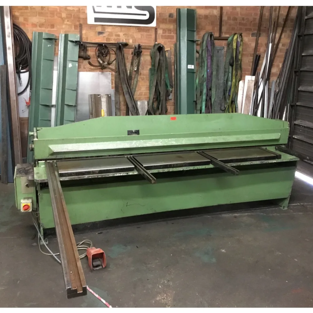RAS 82.25 Power Guillotine 2540mm - WNS - W. Neal Services Ltd