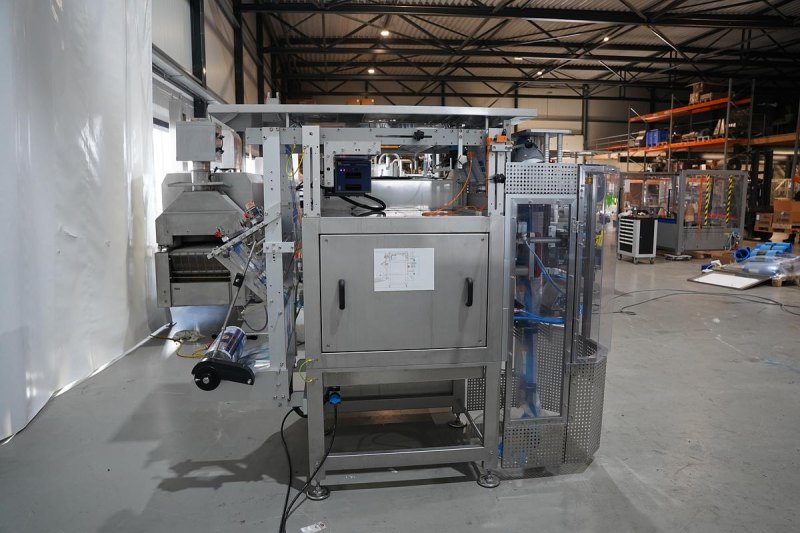 2017 Inno-tech Verticale verpak en sealmachine 2500 REVO E