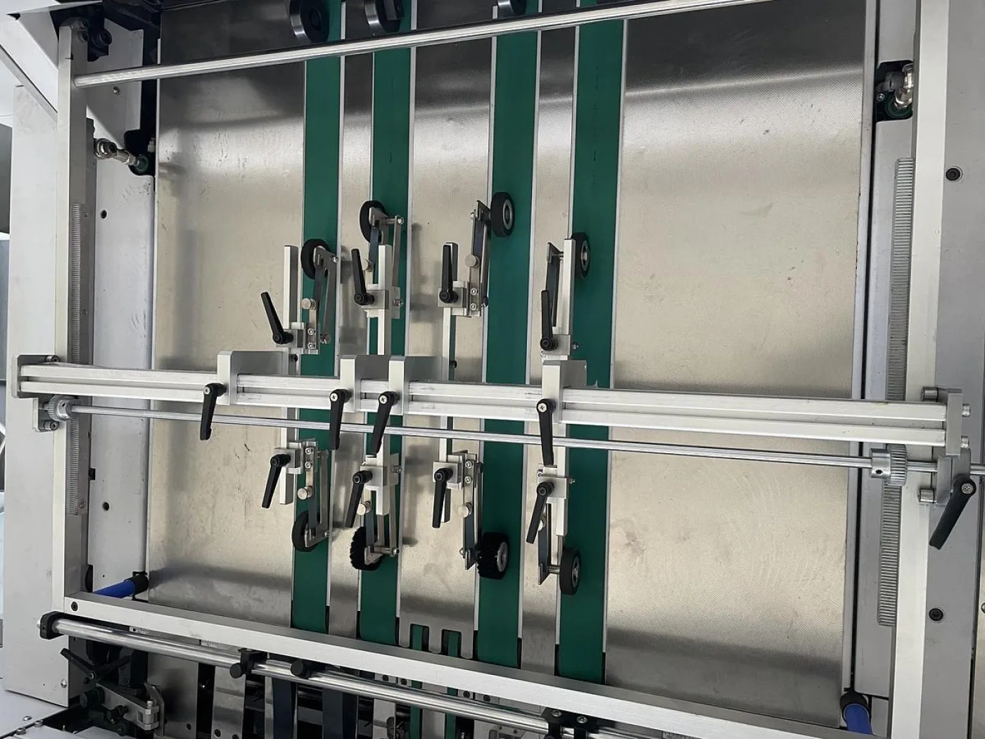 BBS 1060CS-E Die Cutting and Blanking - 5