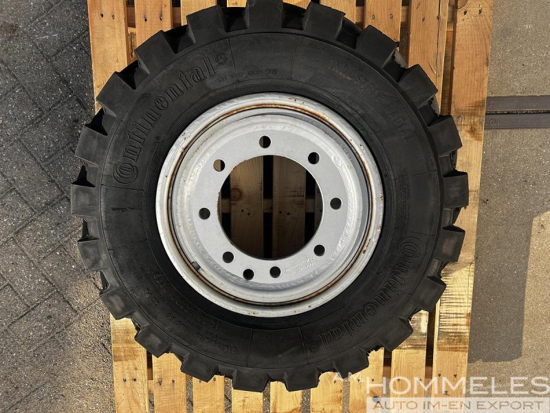 Wheel 315/70R15 (300-15) 22PR