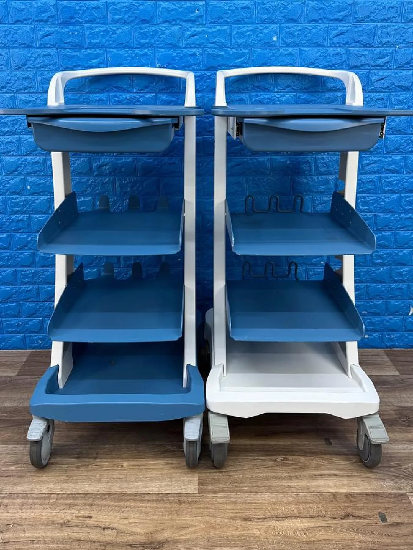 Covidien Universal Generator Cart FT10 Trolley - 1