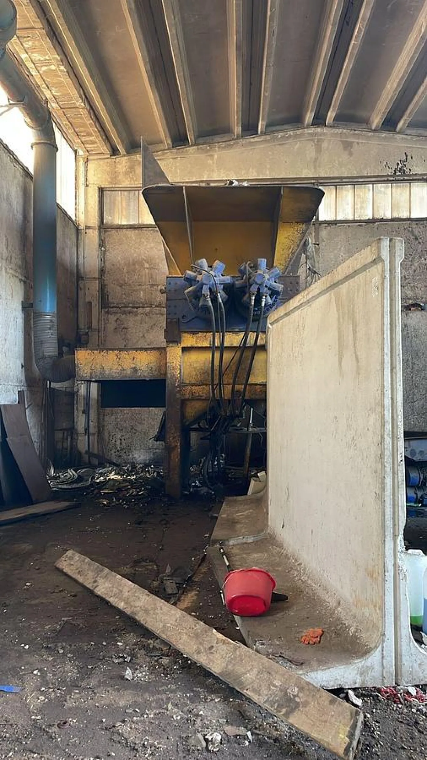 2008 CFI BF 3008 Industrial Twin-shaft Shredder - 8