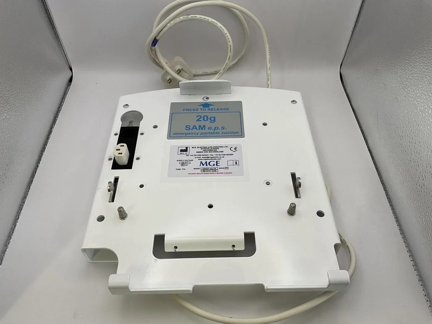 2013 MGE Sam e.p.s wall bracket - 1