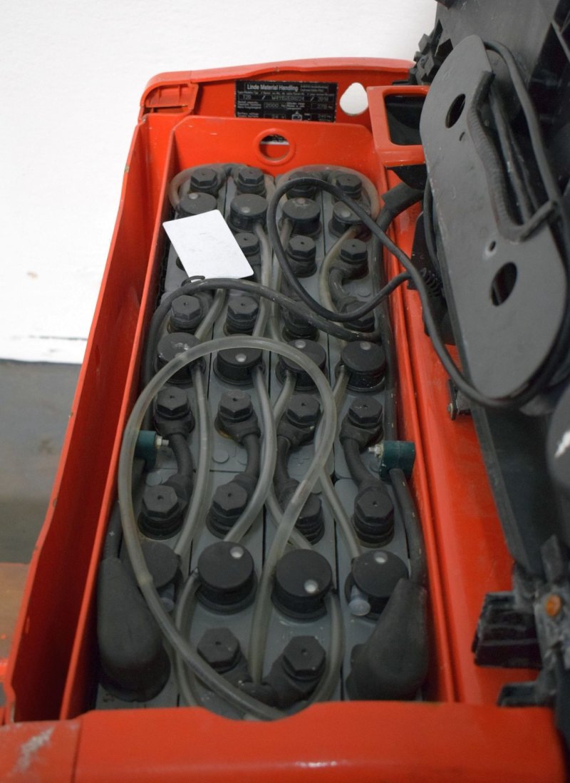 Niederhubwagen Linde T 20 1152 (2014)