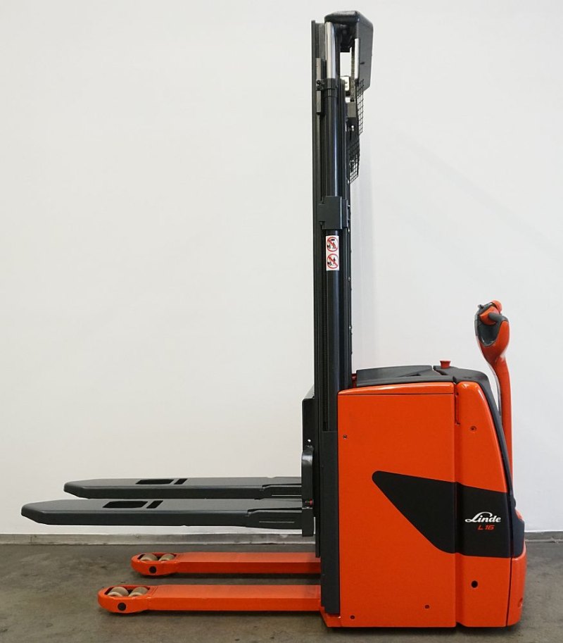 Hochhubwagen Linde L 16 1173 (2015)