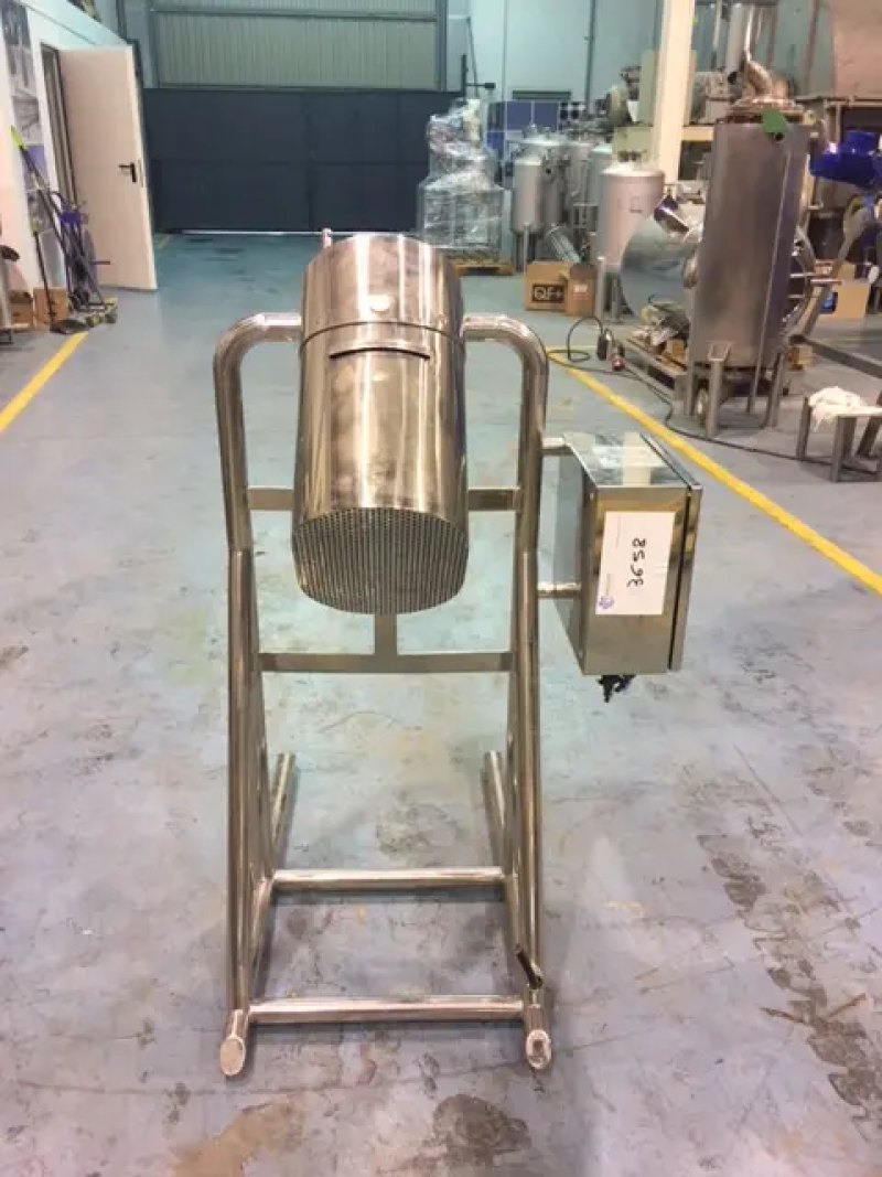 USED LABORTECNIC TR-80 STAINLESS STEEL SIEVER MACHINE