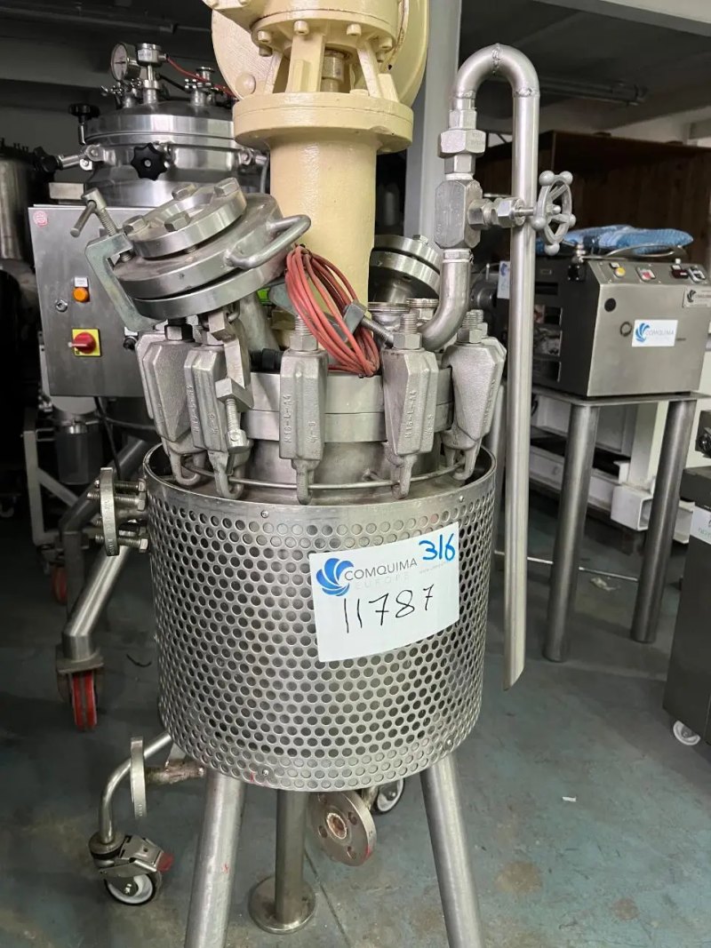 STAINLESS STEEL REACTOR 316 22 LITERS WITH AGITATION AND JACKET