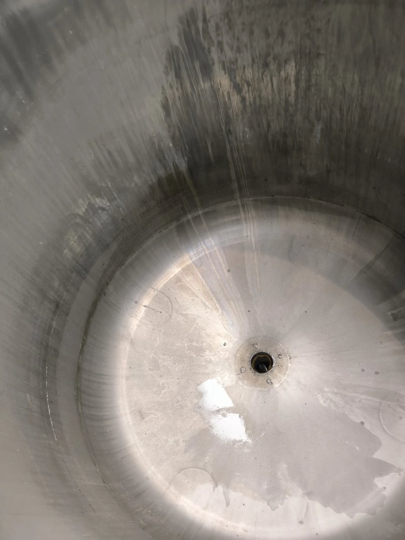 VERTICAL TANK 1000 LITRES STAINLESS STEEL 304