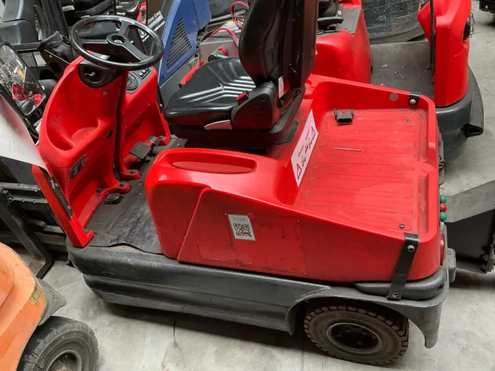 2012 Linde Tow tractor - W4X126B01120