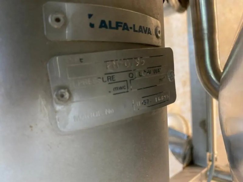 USED 100 LITER STAINLESS STEEL TANK