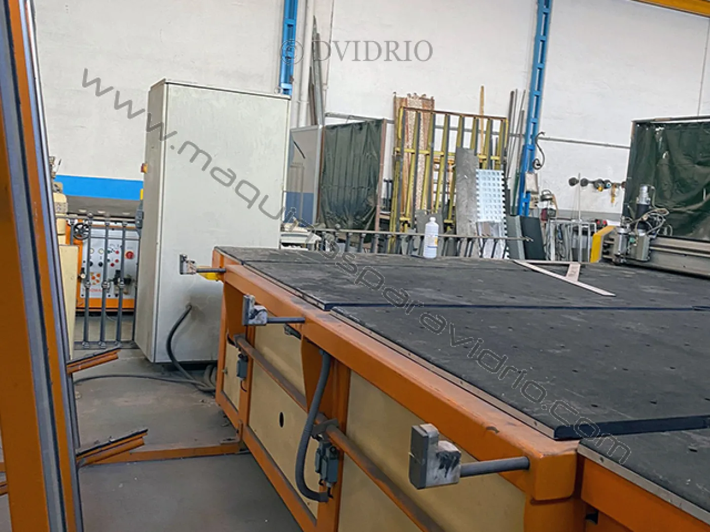 MESA DE CORTE PARA VIDRIO MONOLÍTICO TUROMAS - 4