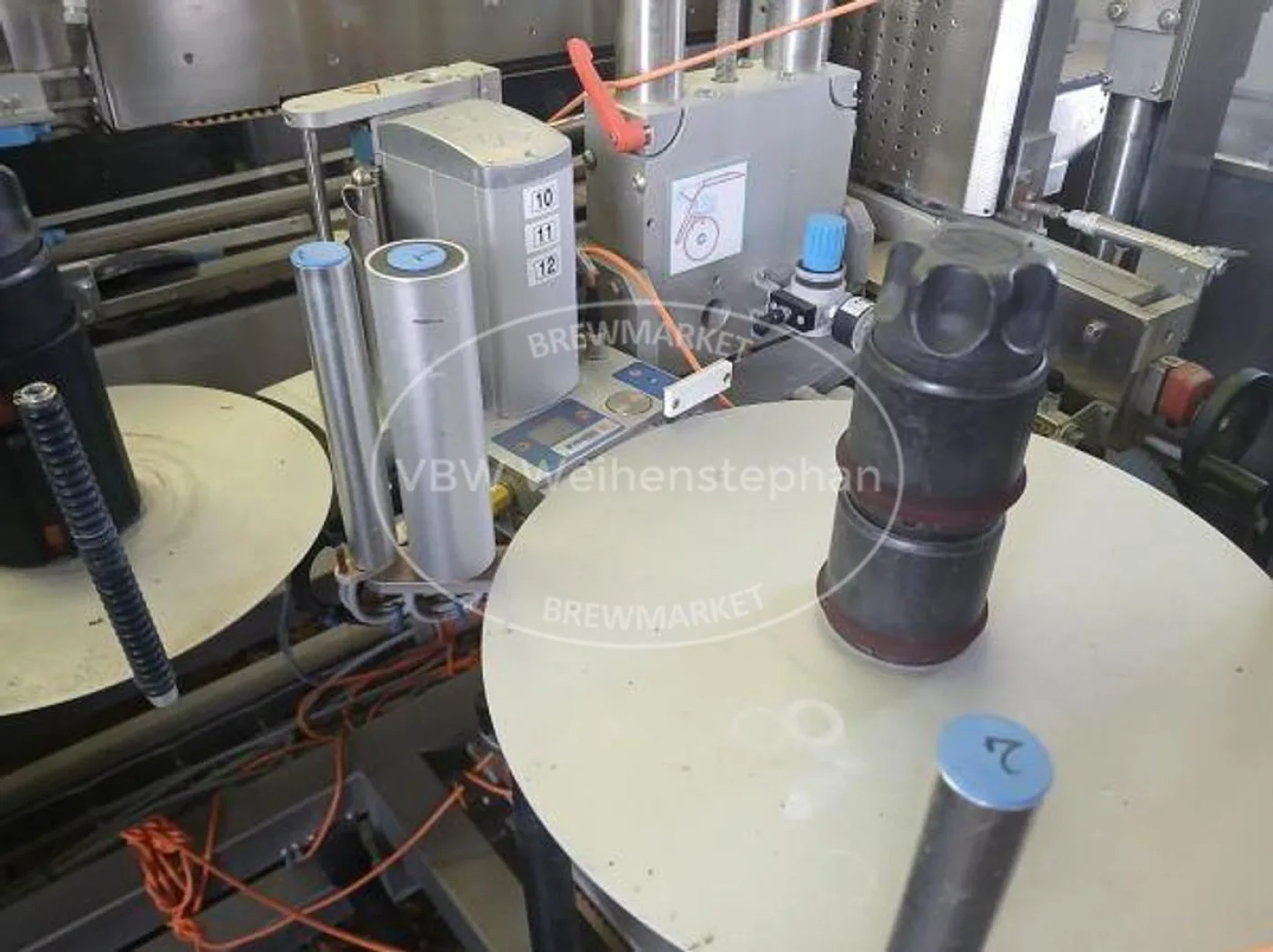 Filling, sealing and labelling machine for plastic buckets; manufactured between - 6