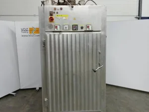 Smoking cabinet