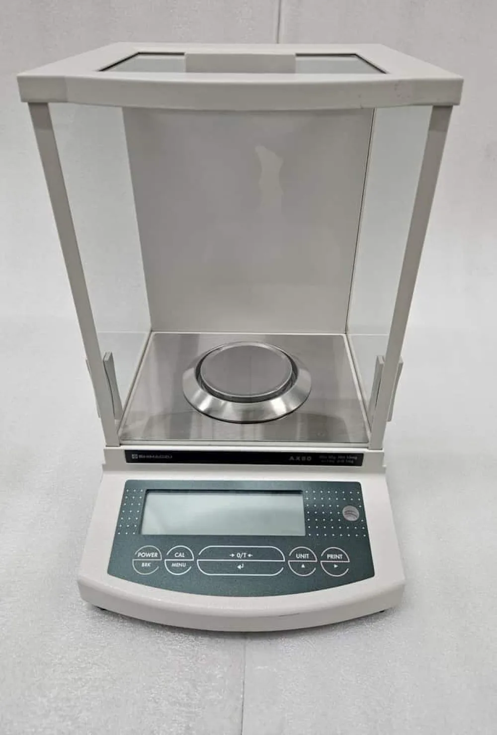 Shimadzu AX80 Analytische balans