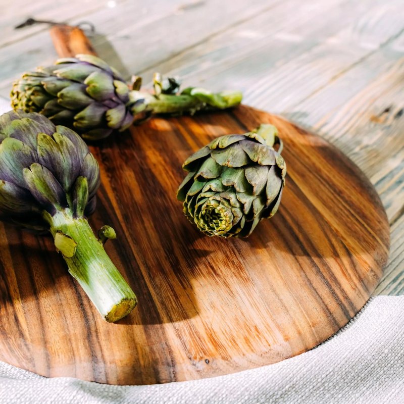 Tala Round Pizza Paddle in Natural Acacia - islandcatering