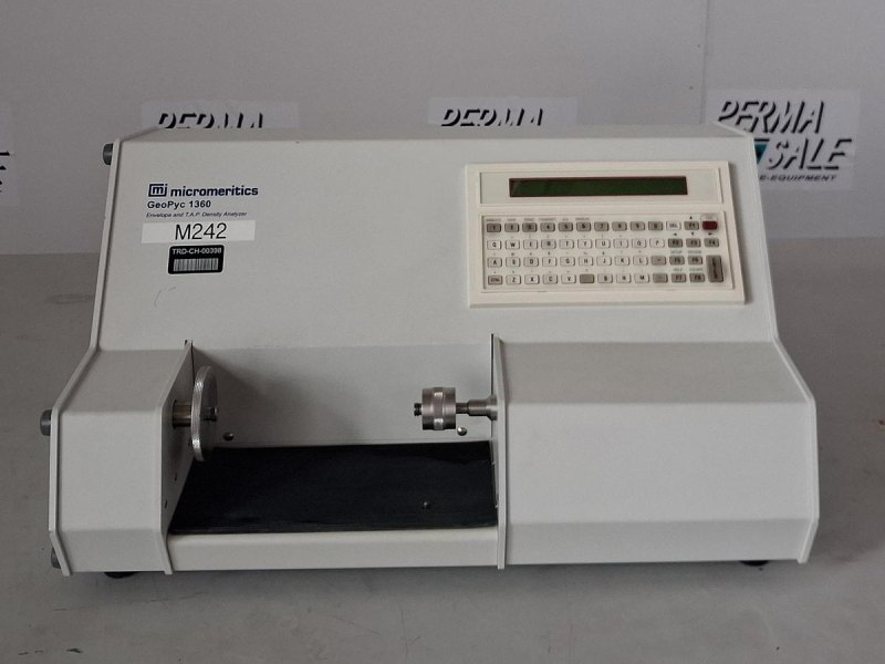 Micromeritics GeoPyc M942 Pyknometer
