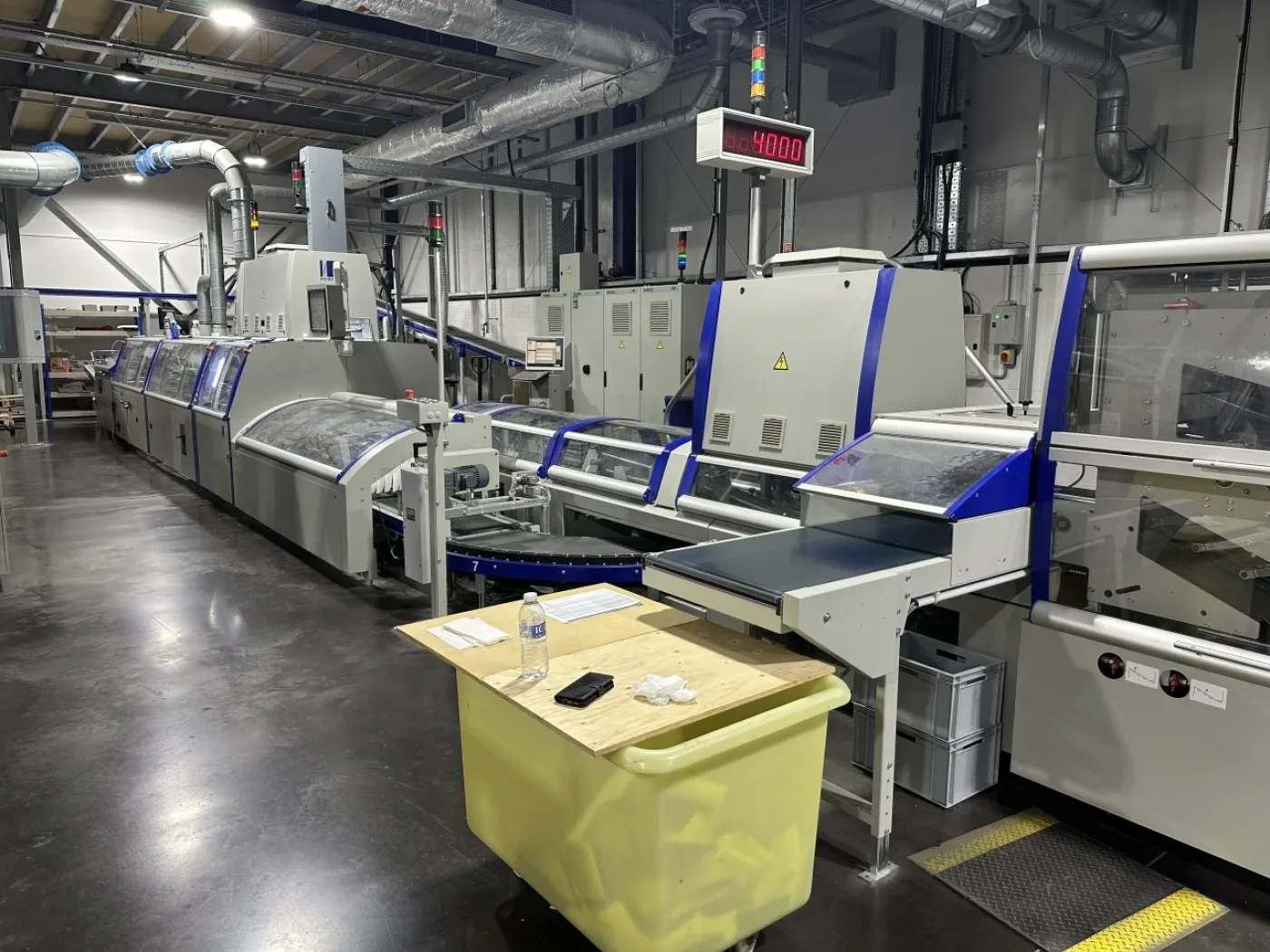 Kolbus KM 600.C perfect binding line - 7