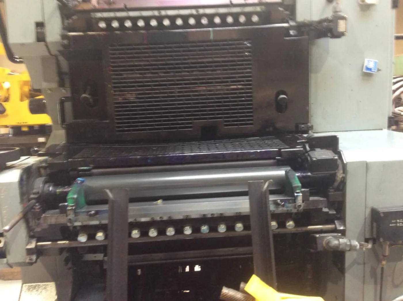W+D 214 – 4 Colour Offset - 2