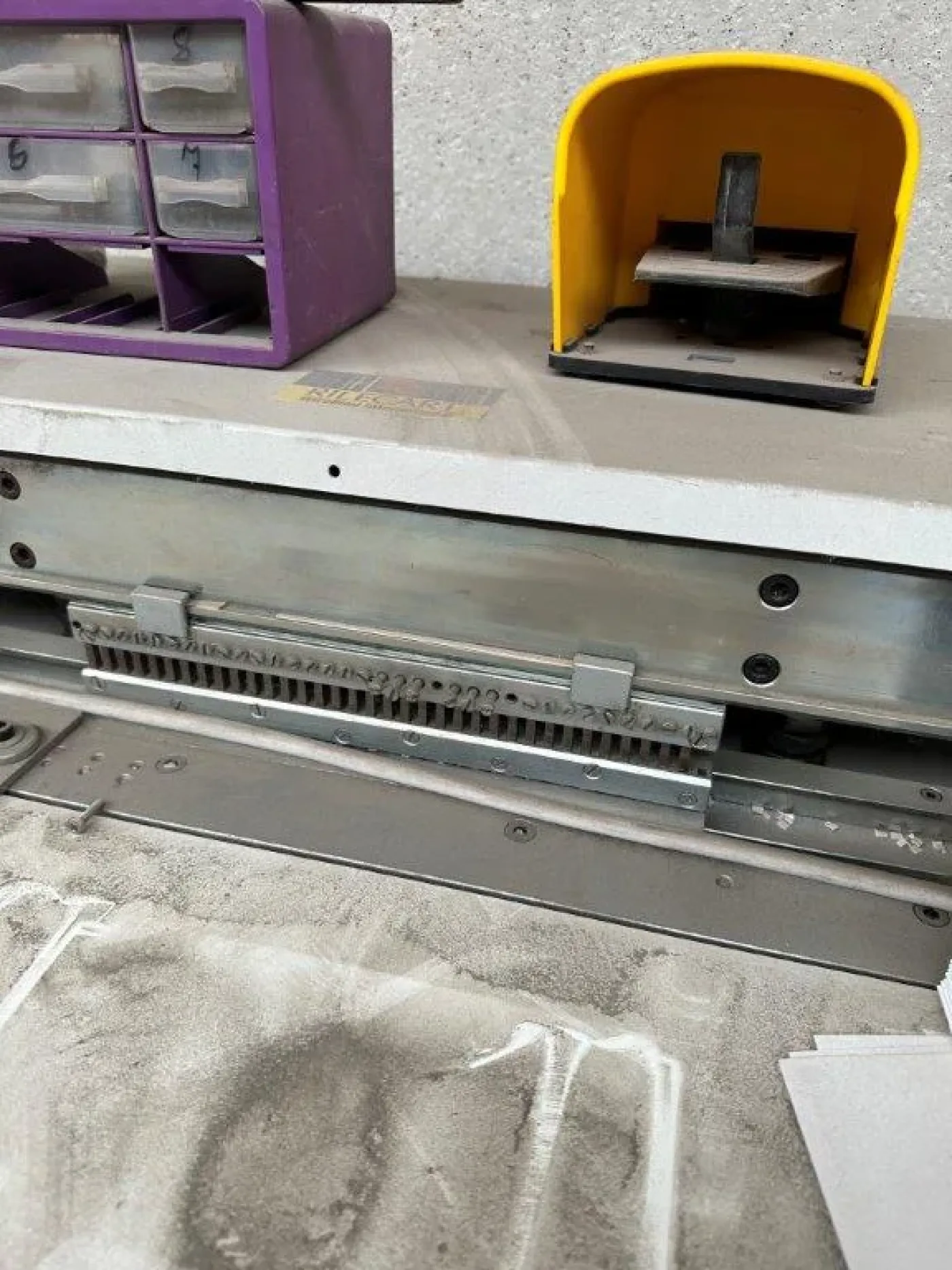 Rilecart F-500 punching machine - 3