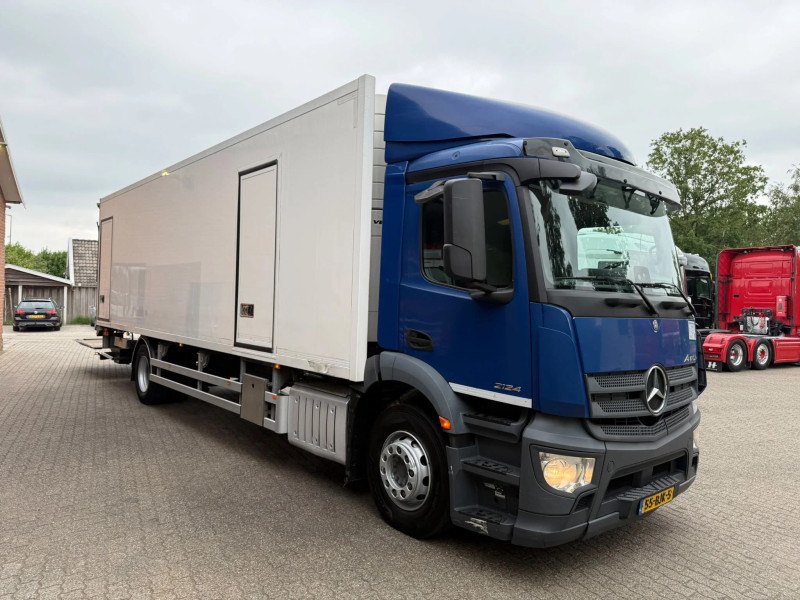 Mercedes-Benz Antos 2124 Carrier 1950MTVector 3 Compartments