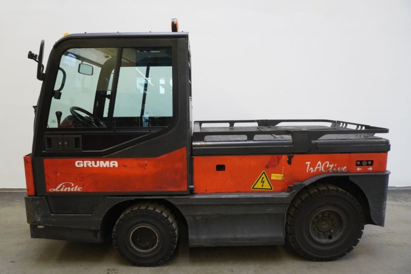 Schlepper Linde P 250 127 (2013)