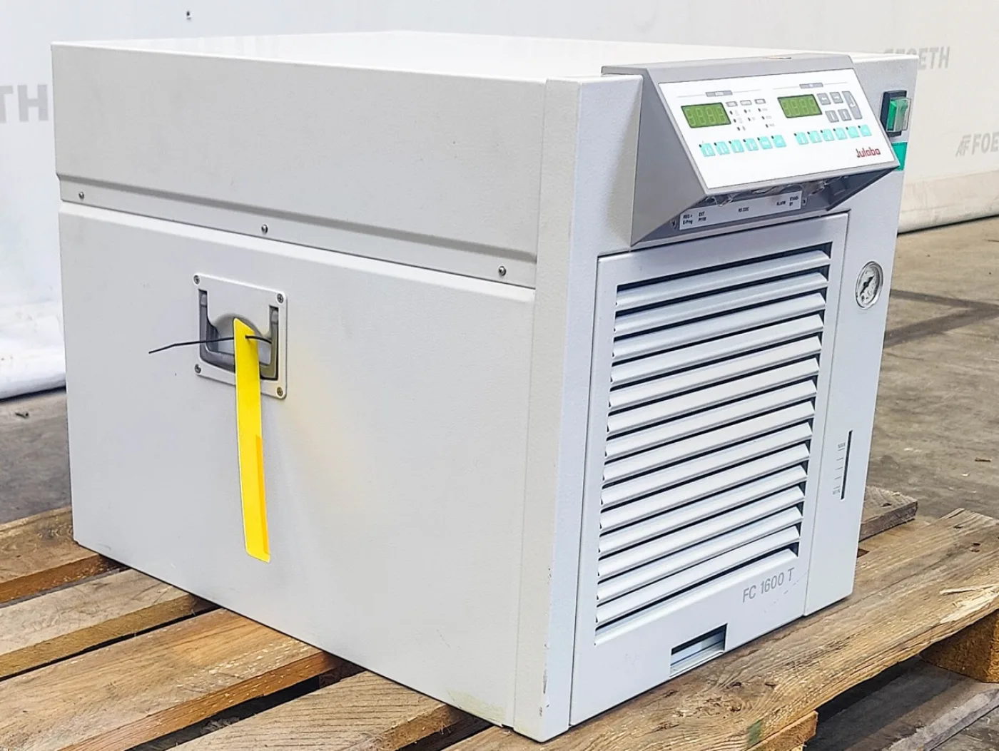 Julabo FC-1600T Chiller - Temperature control unit - 8