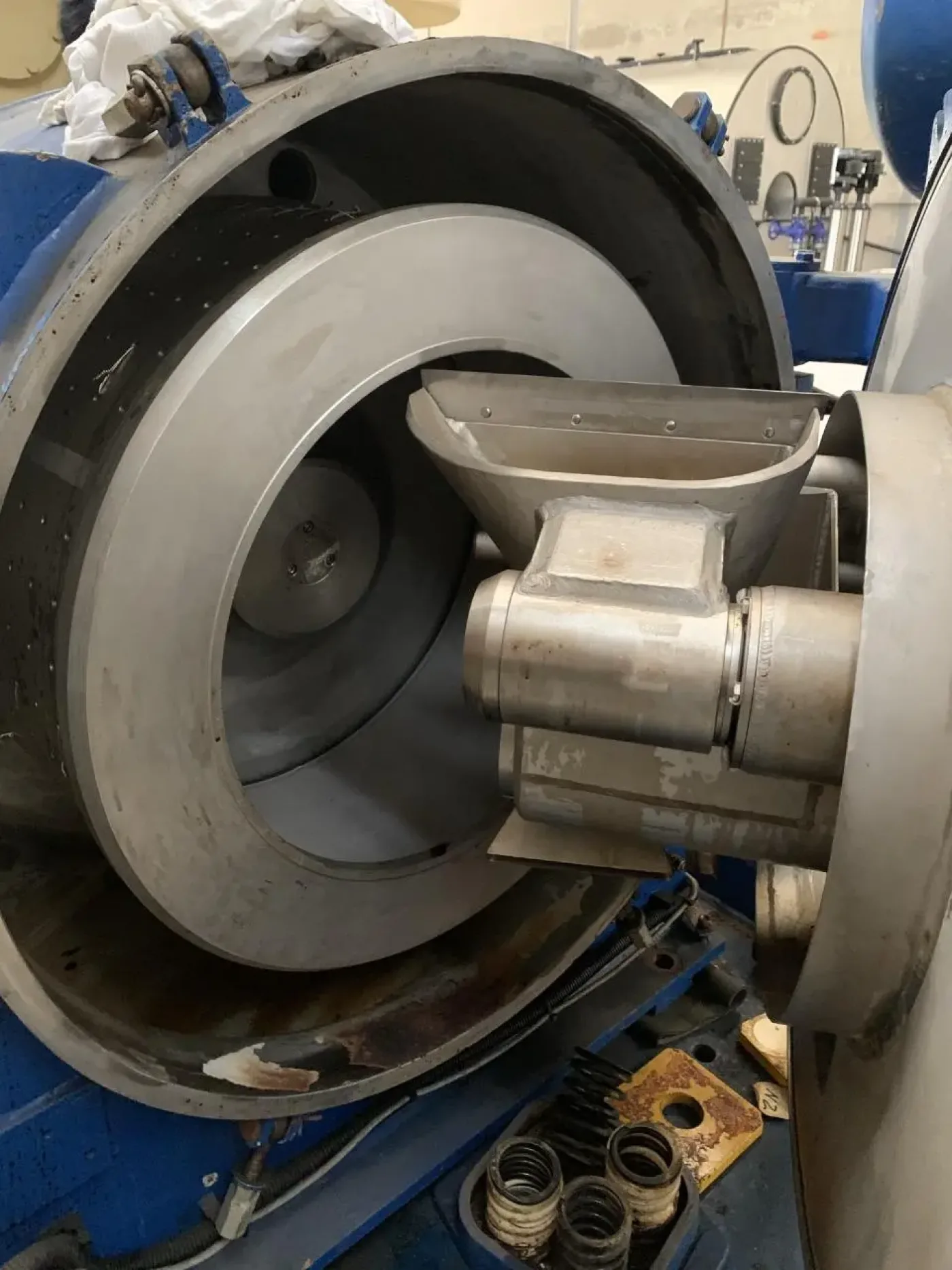 USED KRAUSS MAFFEI HZ 63 Si CENTRIFUGE - 1