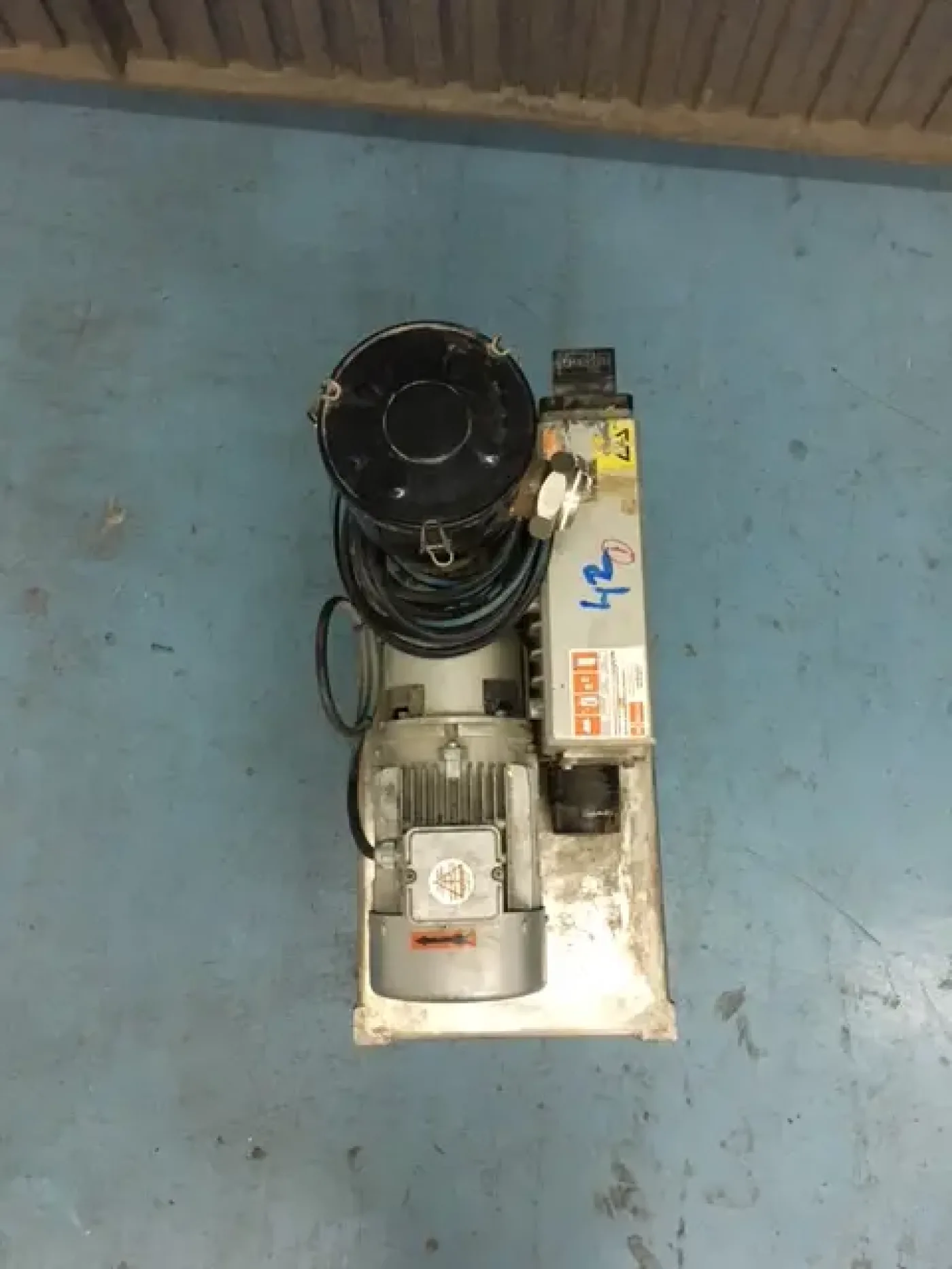 USED BUSCH RA 0040 E VACUUM PUMP - 5