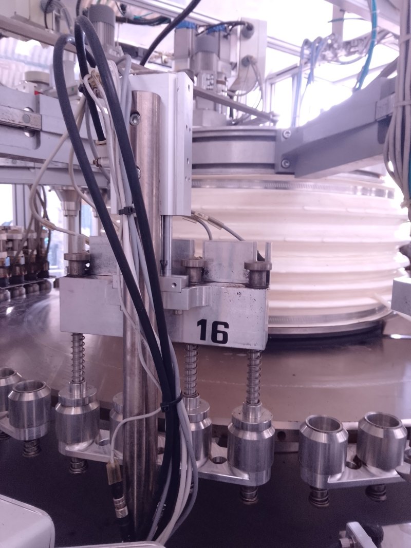 LINEA DI CONFEZIONAMENTO DI CAFFÈ IN CAPSULE – TECMES – MOD. MB 55 BR3