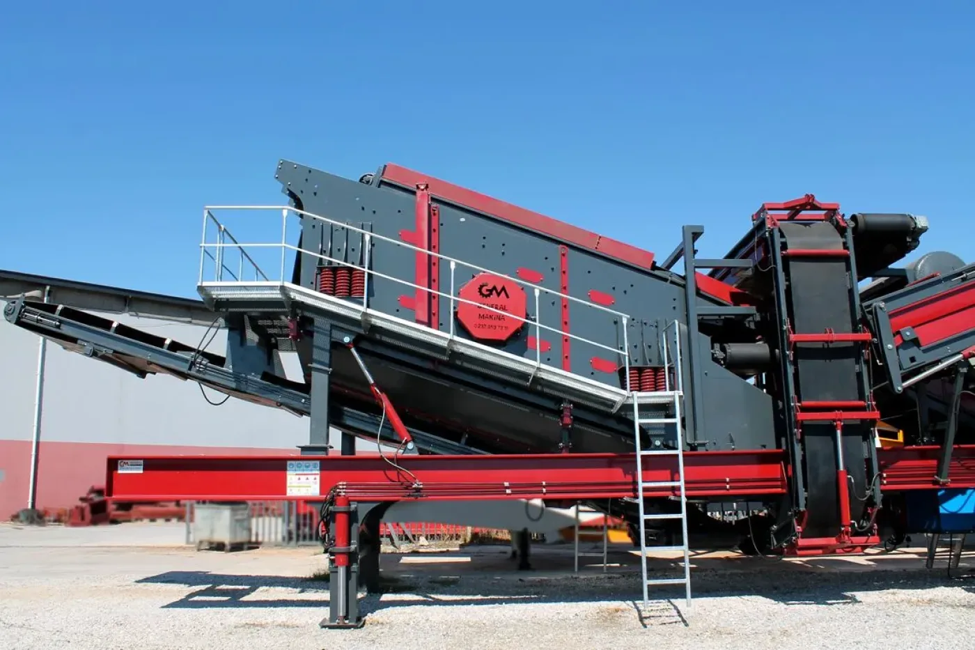 General 03 — Mobile Impact Crushing & Screening Plant (Flagship) - 3