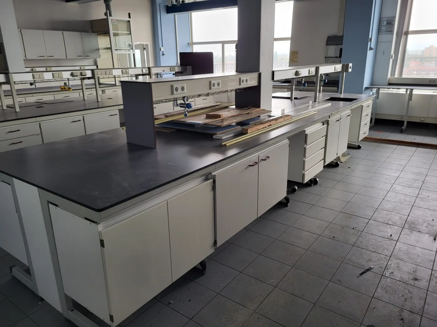 1988 – Used S+B Island Table (540 cm) - 4