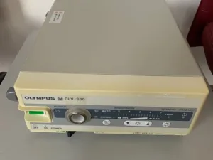Olympus CLV-S30 Endoskopie-Kaltlichtquelle