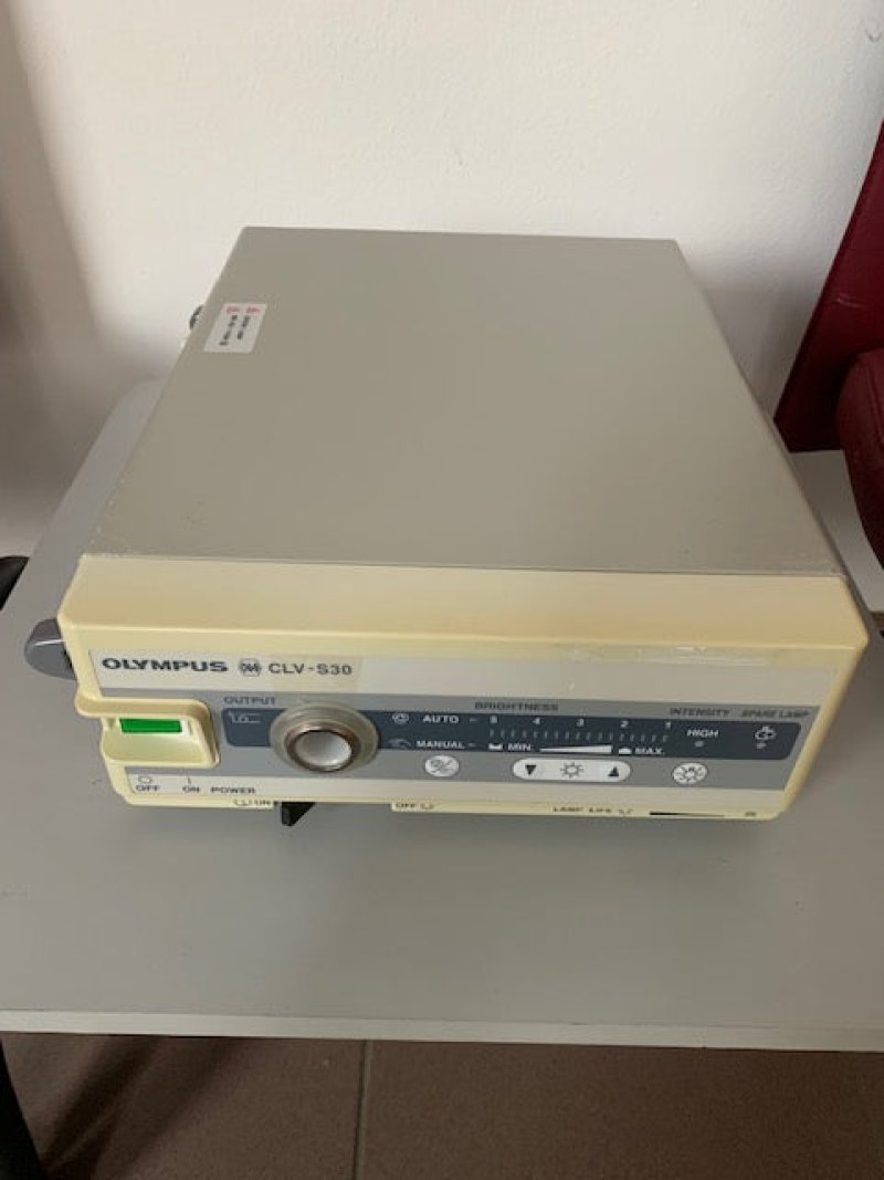 Olympus CLV-S30 Endoskopie-Kaltlichtquelle