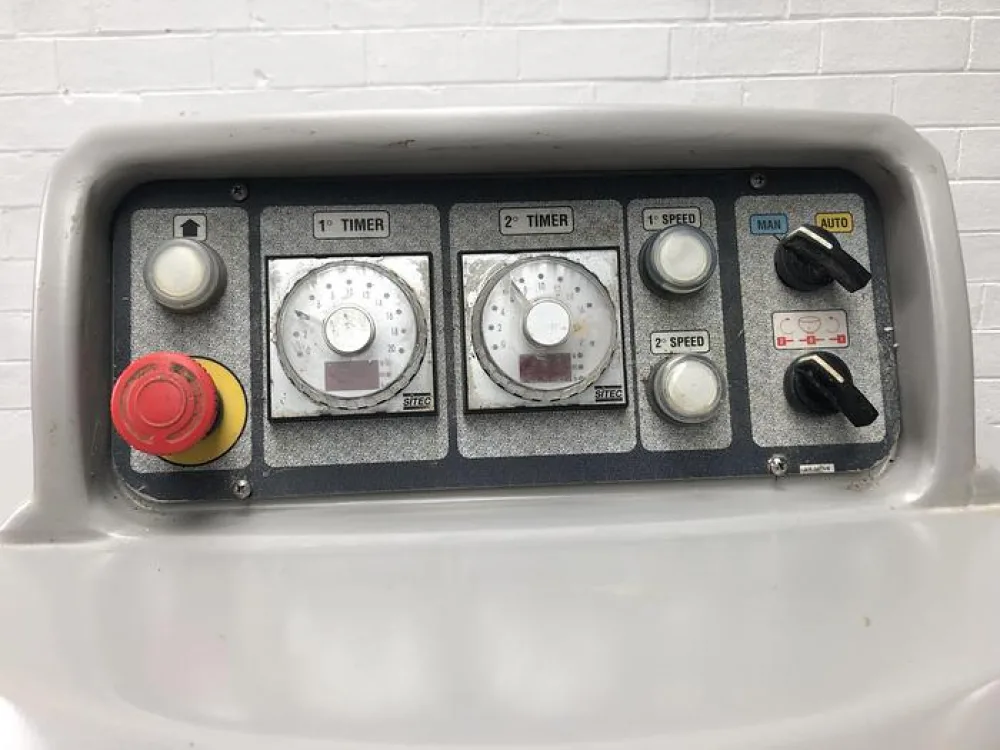 Mondial Forni Easy120, 120kg (dough capacity) spiral, 2 speed, 2 timers, supplied with 2 bowls