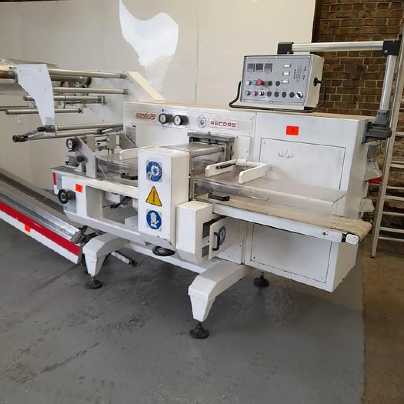 Record Panda 2000 Flow Wrapper - 5
