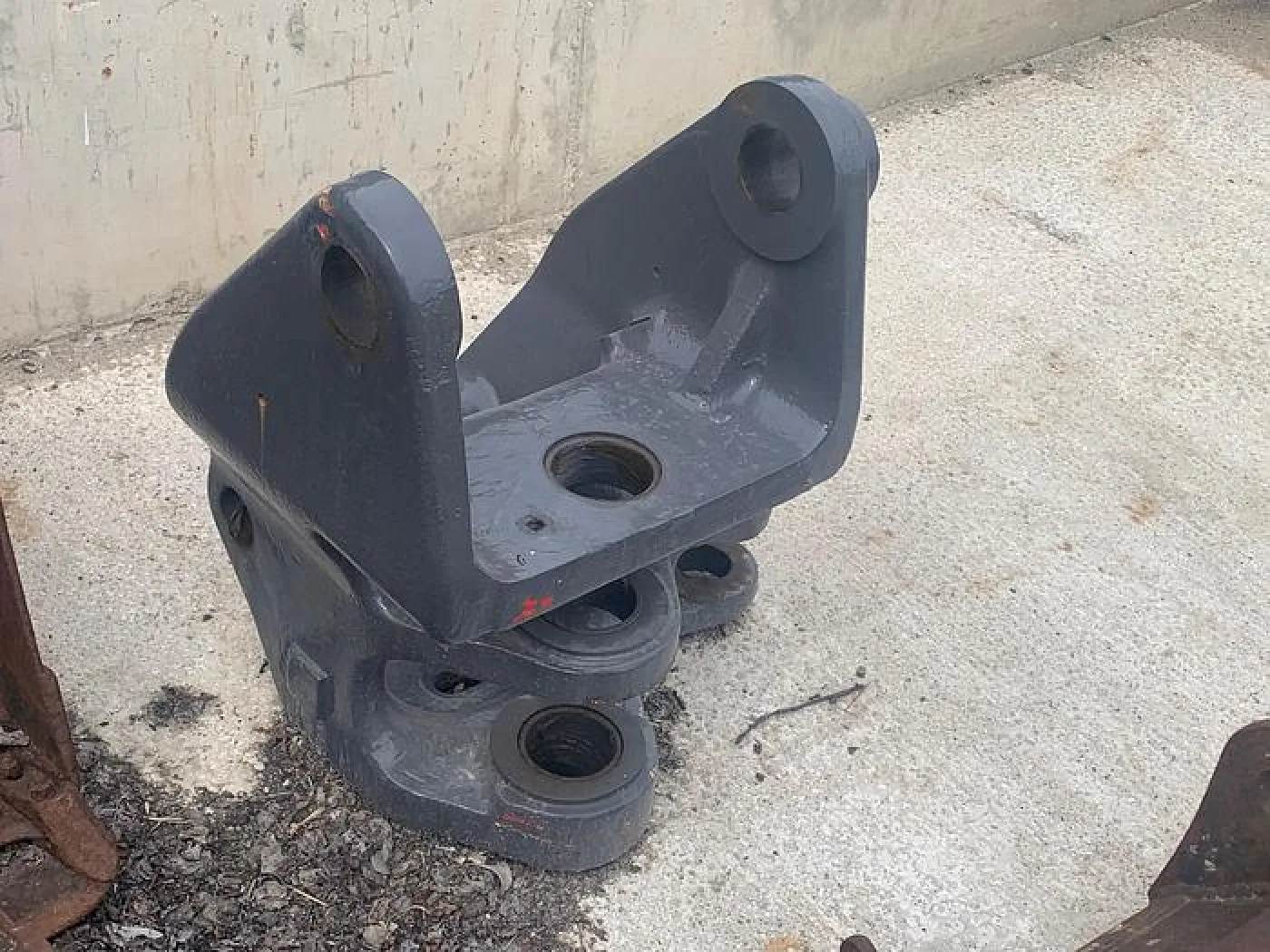 Volvo Stütze / Knickgelenk / Anbaubock passend zu Volvo ECR88 - 1