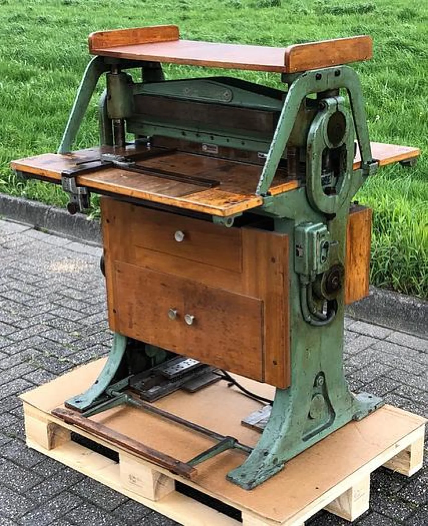 Kroll 700 - 2