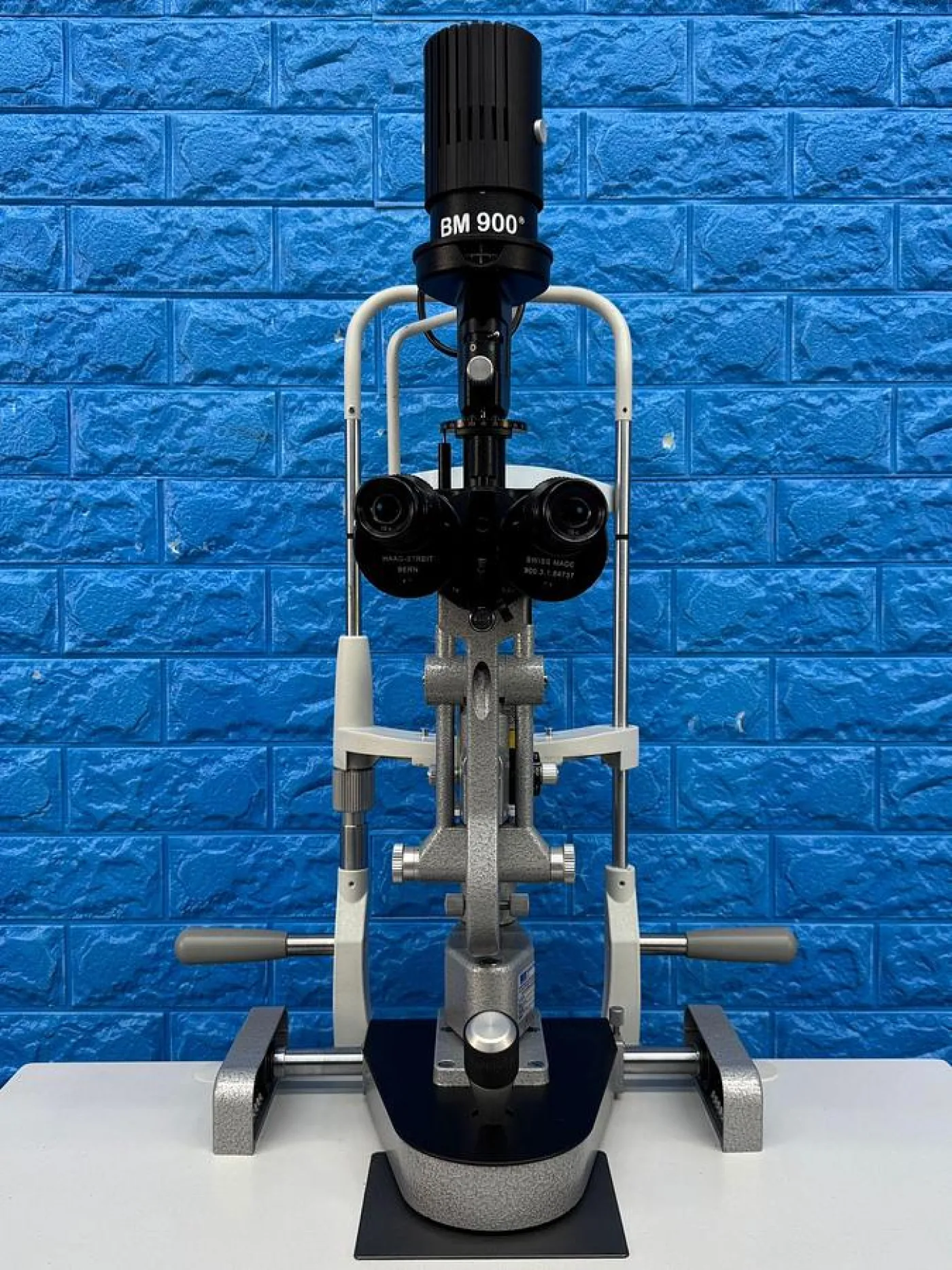 Haag Streits Slit Lamp BM 900 REF: 7200013 YOM: 2010 - 2