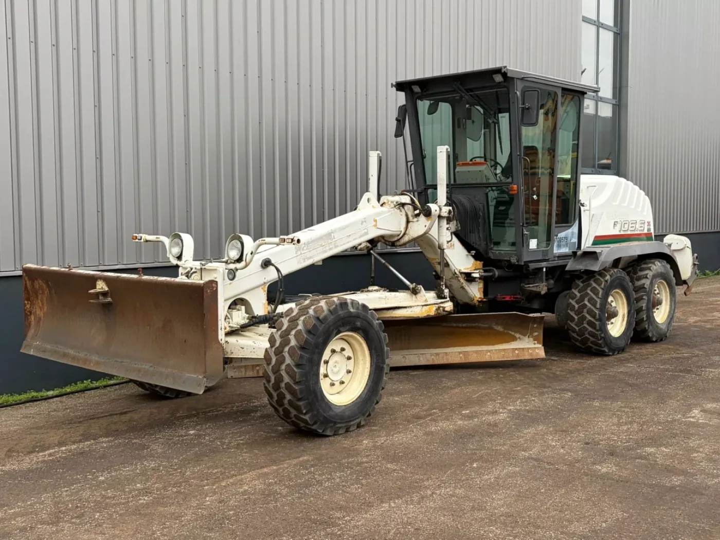New Holland F106.6/A - 2