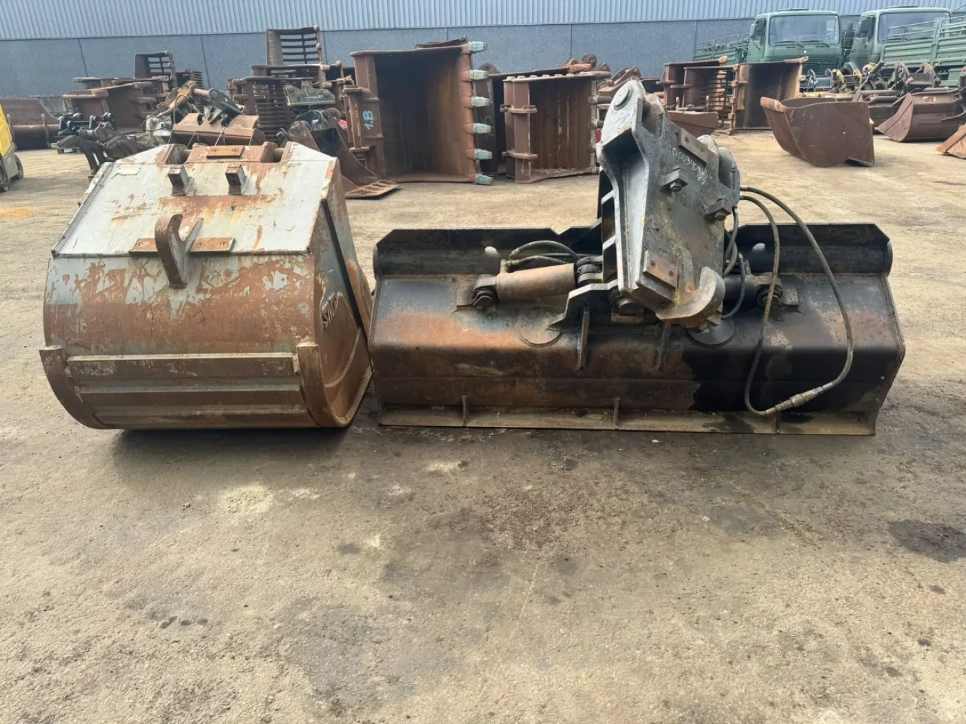 Digging bucket/Tilting bucket/Quick coupler combi Liebherr 926 - 8