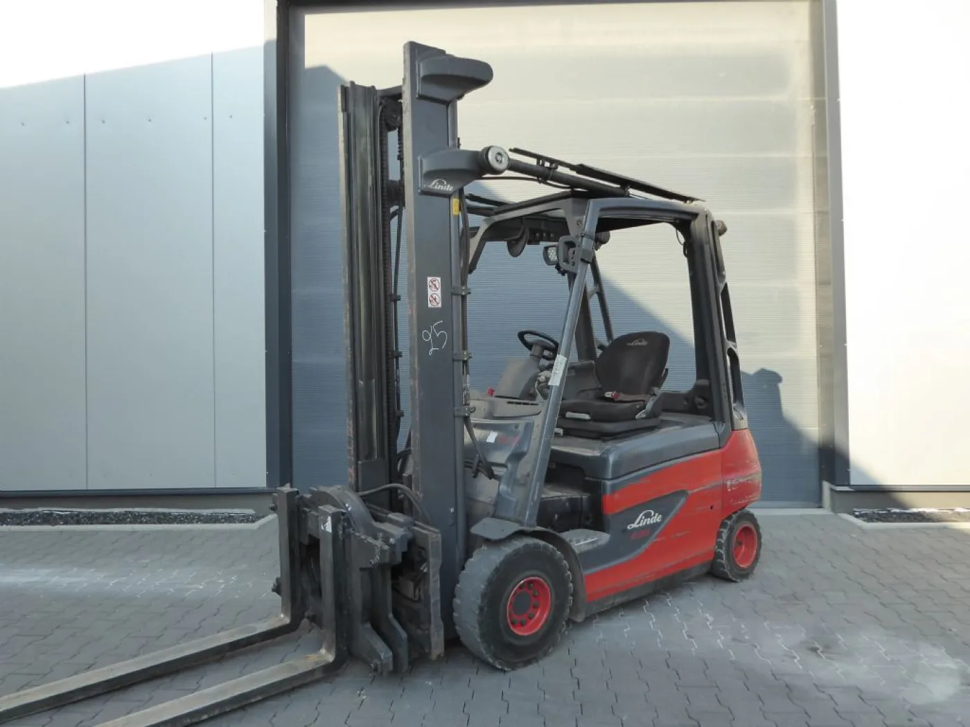 Linde E30-01 - 1